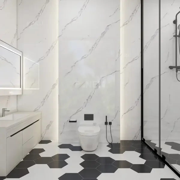 pvc marbre posé dans la toilette mural