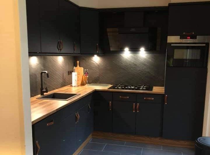 Feuille De Pierre Naturelle Hong Kong Nero Douche - vue alternative