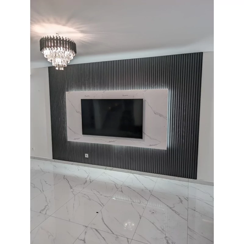 Panneau Acoustique Bois derrière télé cinewall