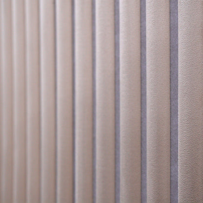 panneau bois daim taupe prés