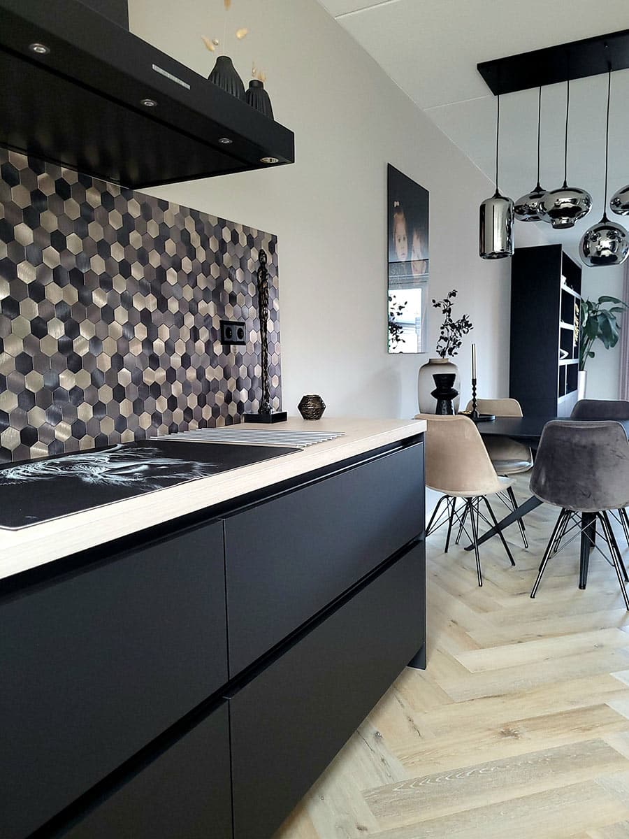 Credence_cuisine_autocollant_direct_sur_ancien_carrelage