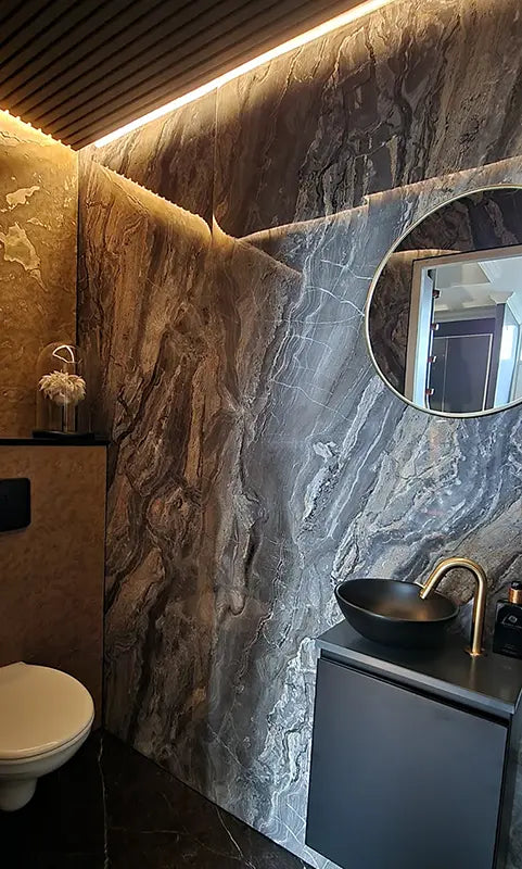 Panneau Mural Salle de bain Cuivré dans toilette