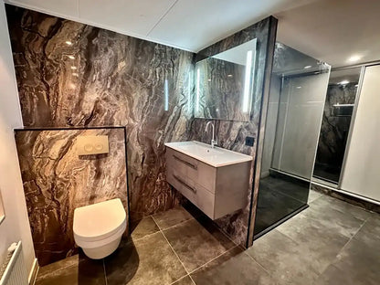 Panneau Mural Décoratif Cuivré dans Salle de bain