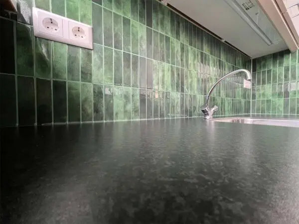 crédence cuisine vert verticale 