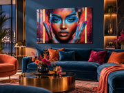 Tableau femme au maquillage bleu Aura Cuivrée 120 × 80 cm accroché sur un mur bleu nuit dans un salon contemporain – ByMyDeco